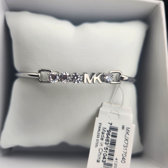 Michael kors hook latch bangle bracelet - Picture 2 of 2